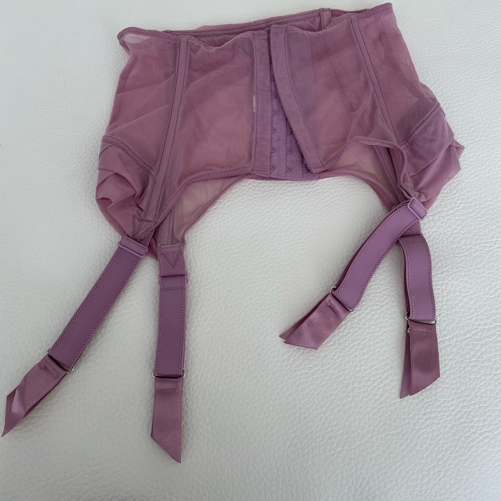 Chantal Thomass Garter Belt size 1 in powder pink